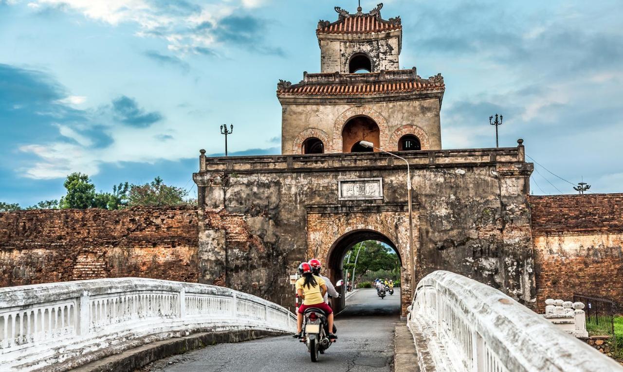Vietnam Backpacker Hostels - Хюэ Экстерьер фото