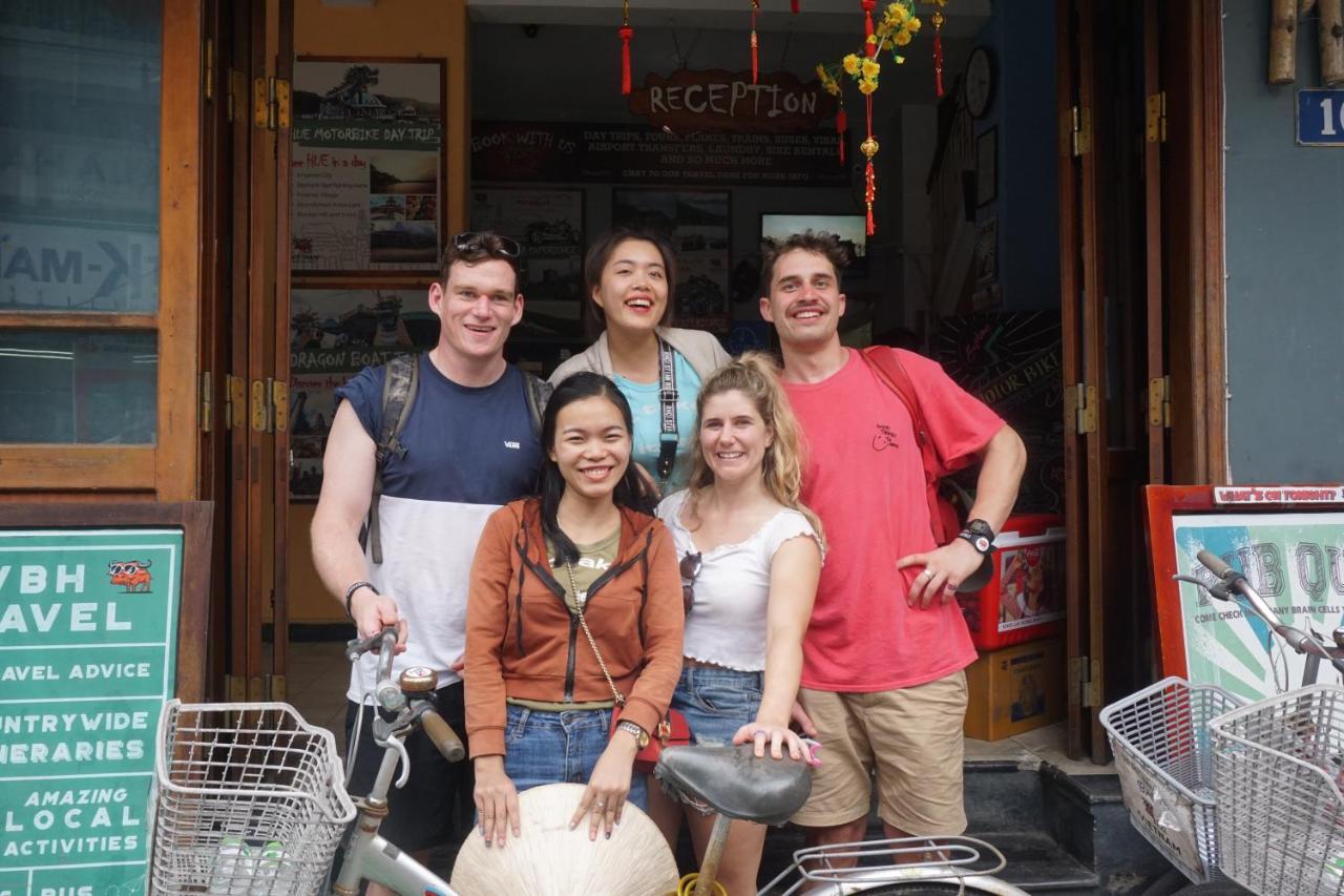 Vietnam Backpacker Hostels - Хюэ Экстерьер фото